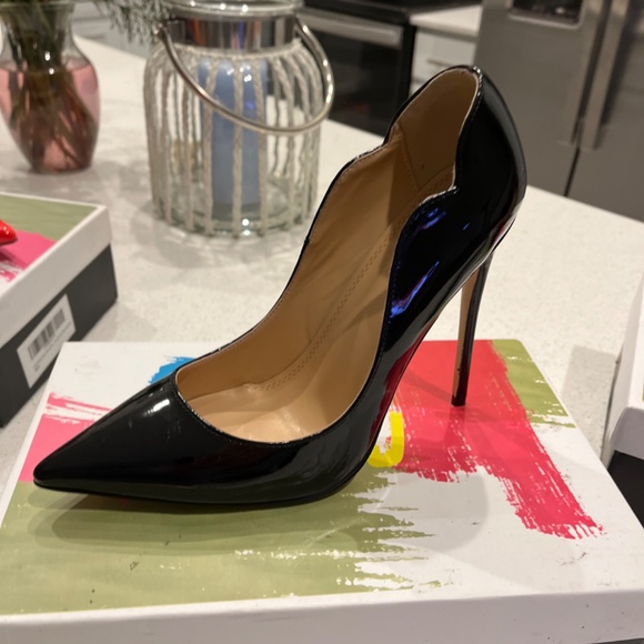 Size 8 women’s high heels - Picture 3 of 3